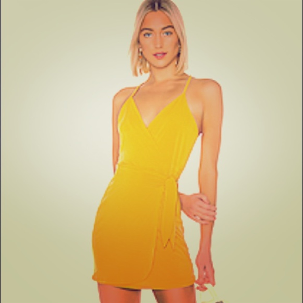 WRAP FRONT DRESS IN PINEAPPLE